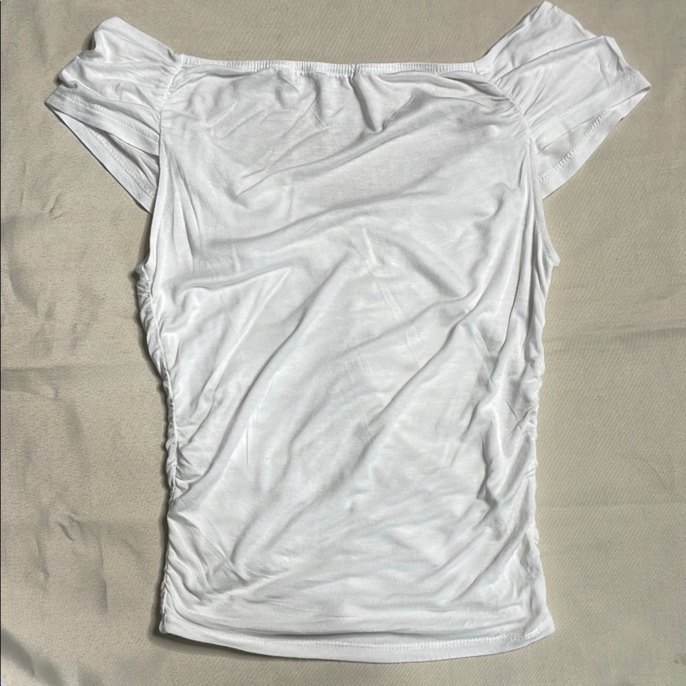 ACTIVE USA White Ruched Women's Top - Picture 8 of 8